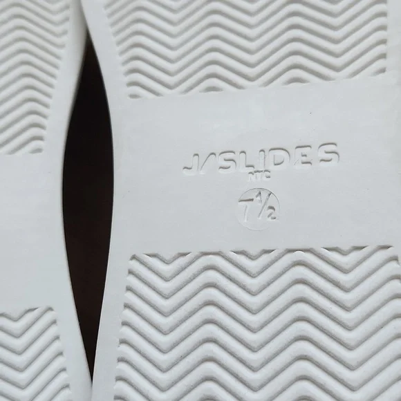 J Slides NYC white/nude Duchess lace-up knitted sneakers - Picture 5 of 14